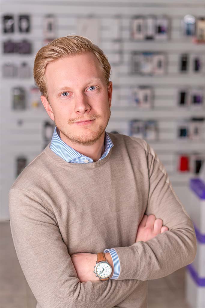 Adam olofsson
